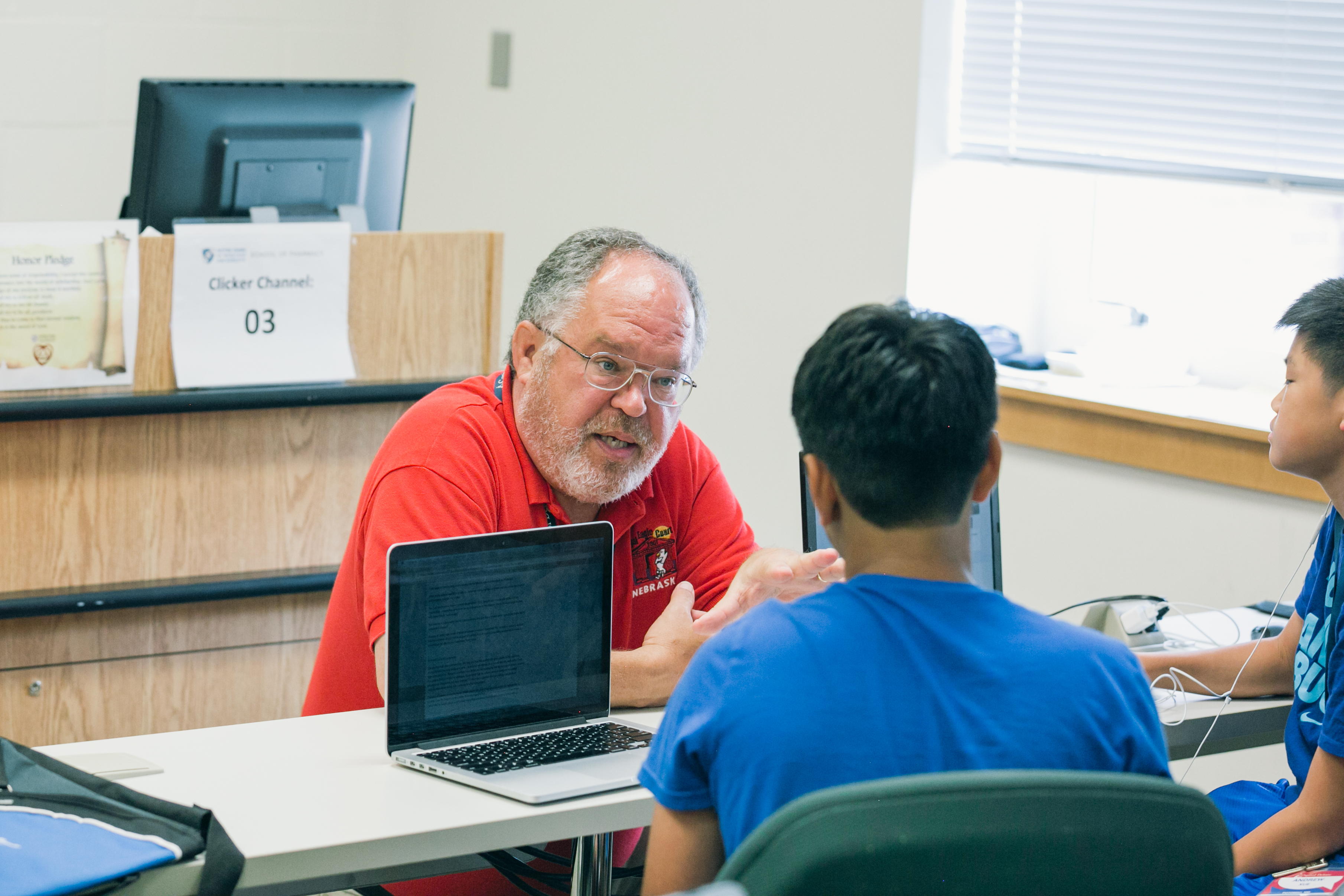 Small debate groups focused on skill development