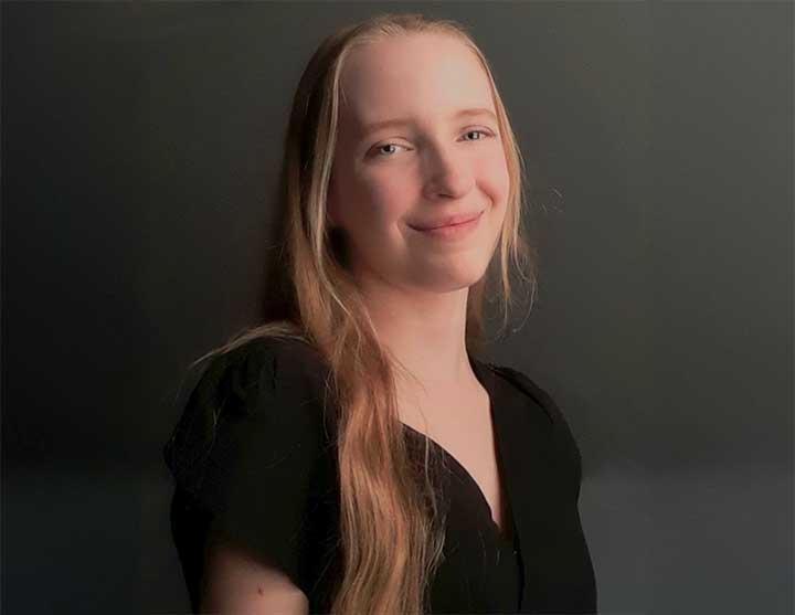 Image of Ella Jewell